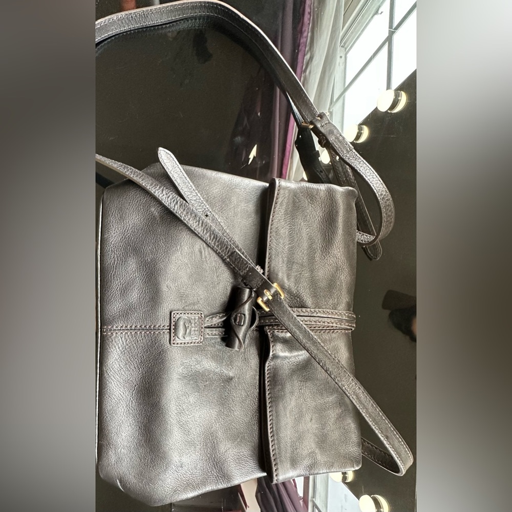 Dooney & bourke crossbody bag